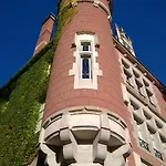 Bed & Breakfast Château De La Vernède, La Grande Vernède 3*