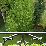 Château De La Vernède, La Grande Vernède 3* Saint-Rémy-de-Chargnat
