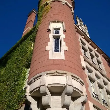 Alojamento de Acomodação e Pequeno-almoço Château De La Vernède, La Grande Vernède 3*