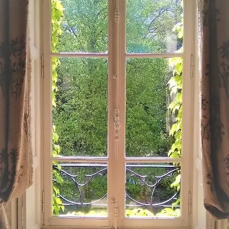 Château De La Vernède *