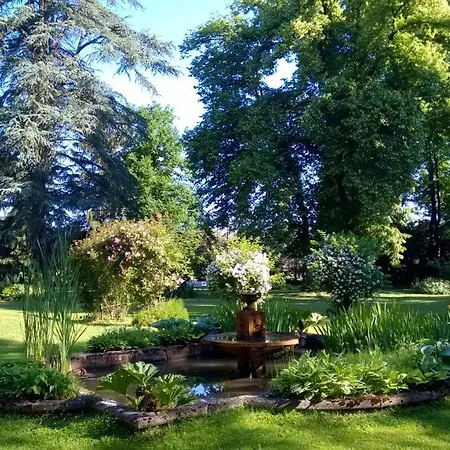 Chateau De La Vernede, La Grande Vernede 3* Saint-Rémy-de-Chargnat