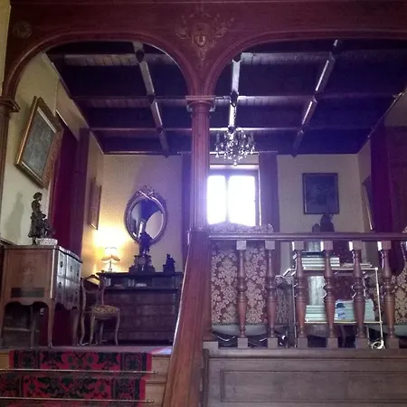 Bed & Breakfast Château De La Vernède *