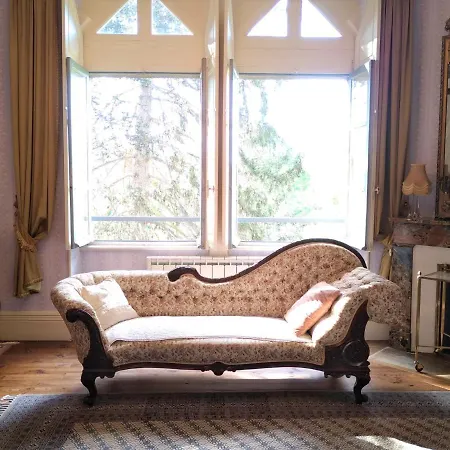 Chateau De La Vernede, La Grande Vernede 3* Saint-Remy-de-Chargnat