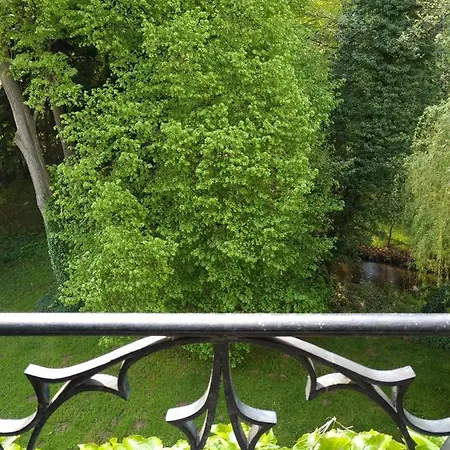 Château De La Vernède, La Grande Vernède 3* Saint-Rémy-de-Chargnat