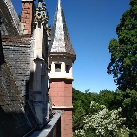 Château De La Vernède Couette-café *