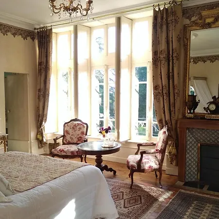 Chateau De La Vernede, La Grande Vernede 3*