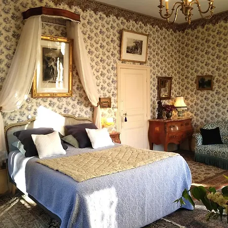 Château De La Vernède Couette-café Saint-Rémy-de-Chargnat