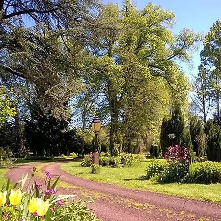 Alojamento de Acomodação e Pequeno-almoço Château De La Vernède, La Grande Vernède Saint-Rémy-de-Chargnat