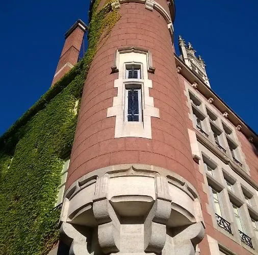 Bed & Breakfast Chateau De La Vernede, La Grande Vernede 3*