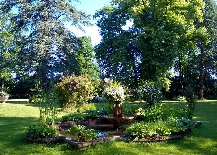 Chateau De La Vernede, La Grande Vernede 3* Saint-Remy-de-Chargnat