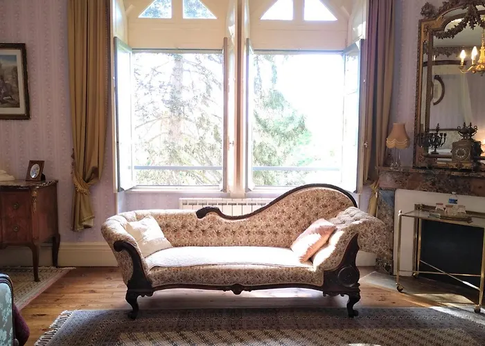 Chateau De La Vernede, La Grande Vernede 3* Saint-Rémy-de-Chargnat